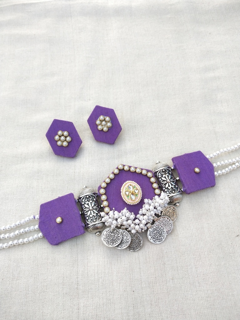 Choker necklace with Earing