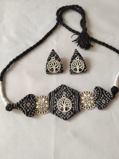 Black Choker necklace with Earring