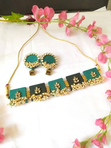 Square Choker necklace with Earring with zalar work