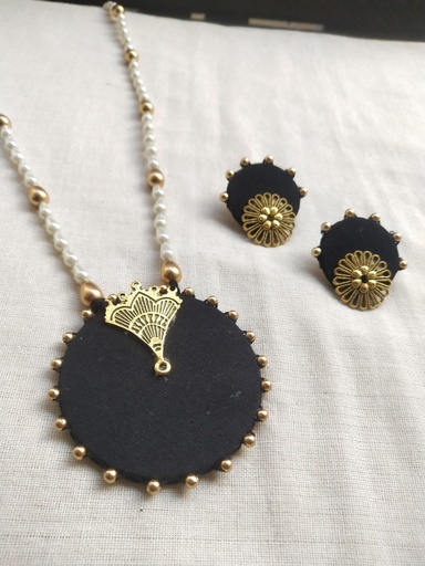 Black Round Long Nacklase with earring